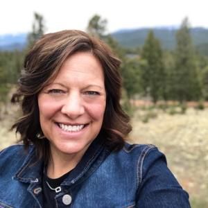 Meet your Posher, Julie